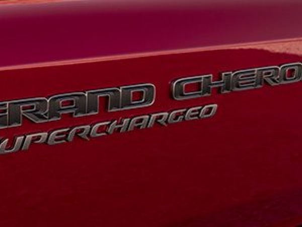 Jeep Grand Cherokee Trackhawk фото