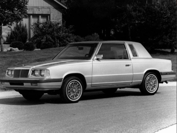 Chrysler LeBaron фото