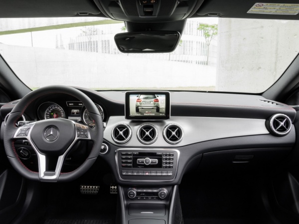 Mercedes-Benz GLA-класс фото